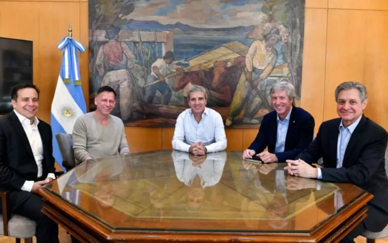 Milei y Caputo avanzan con Peter Thiel y el &ldquo;super RIGI&rdquo;