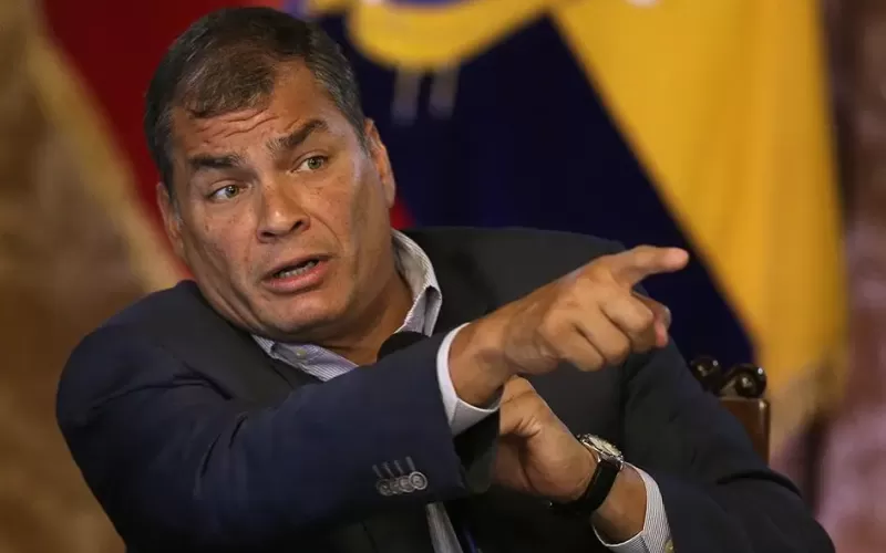 ¿Qué hace un operador kirchnerista manejando la campaña en Ecuador?