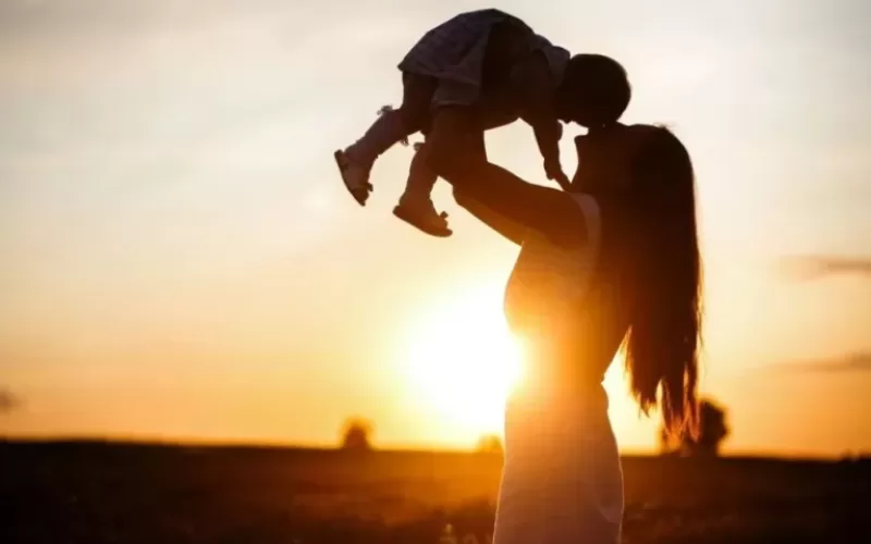 D&iacute;a de la Madre: regalos de $55.800 y familias que hacen cuentas para llegar