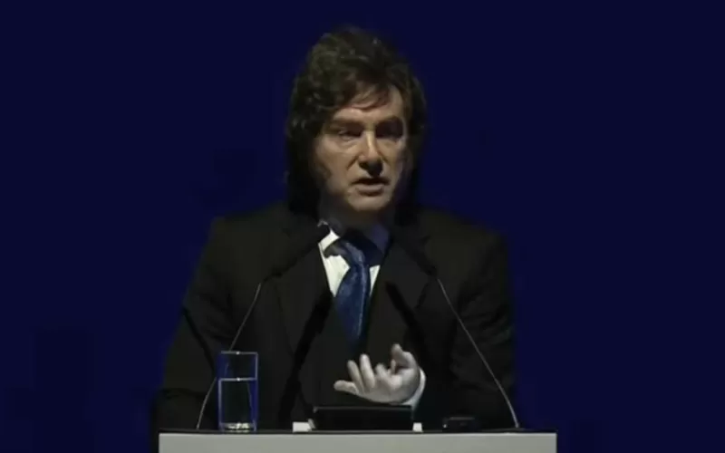 Milei defendi&oacute; su plan econ&oacute;mico y apunt&oacute; contra &ldquo;kukas&rdquo;