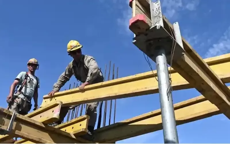 Diputados aprob&oacute; la reforma laboral de Milei tras una sesi&oacute;n marcada por protestas y tensi&oacute;n pol&iacute;tica