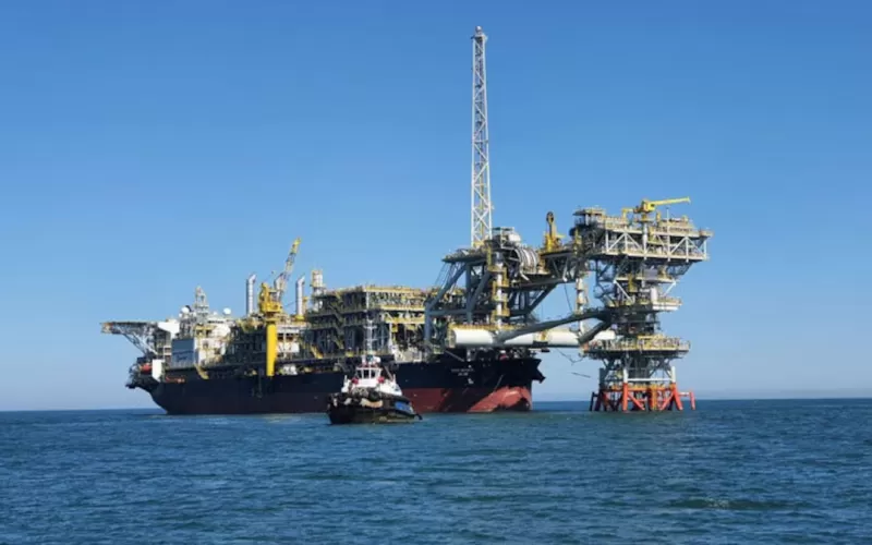 Plataformas flotantes de GNL: el proyecto Argentina LNG gana peso global